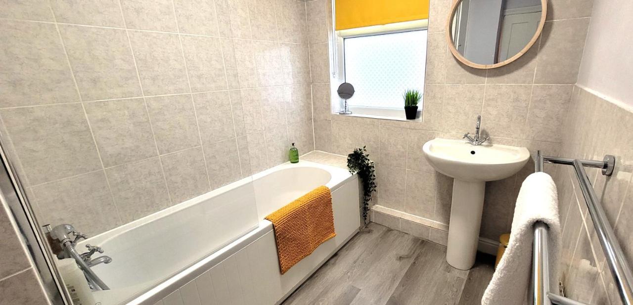 Hartoft St - 2 Bed Near River 约克 外观 照片