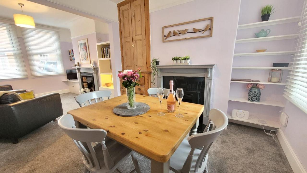 Hartoft St - 2 Bed Near River 约克 外观 照片