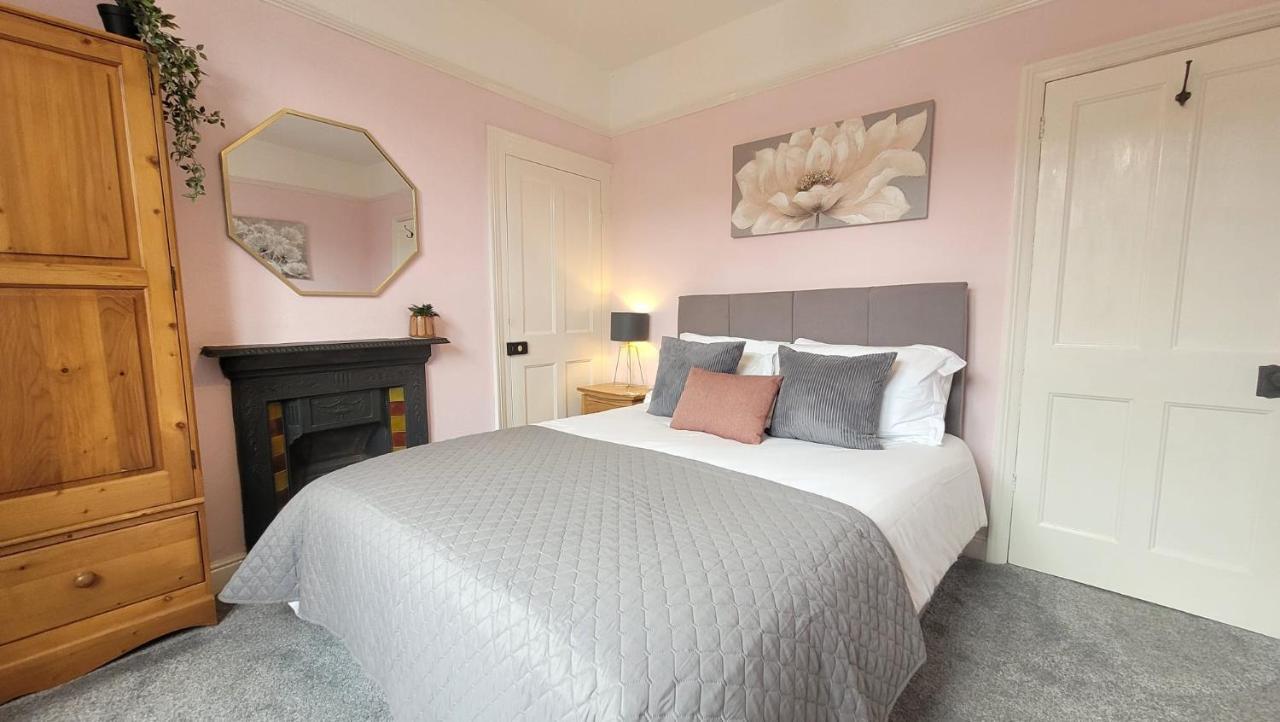 Hartoft St - 2 Bed Near River 约克 外观 照片