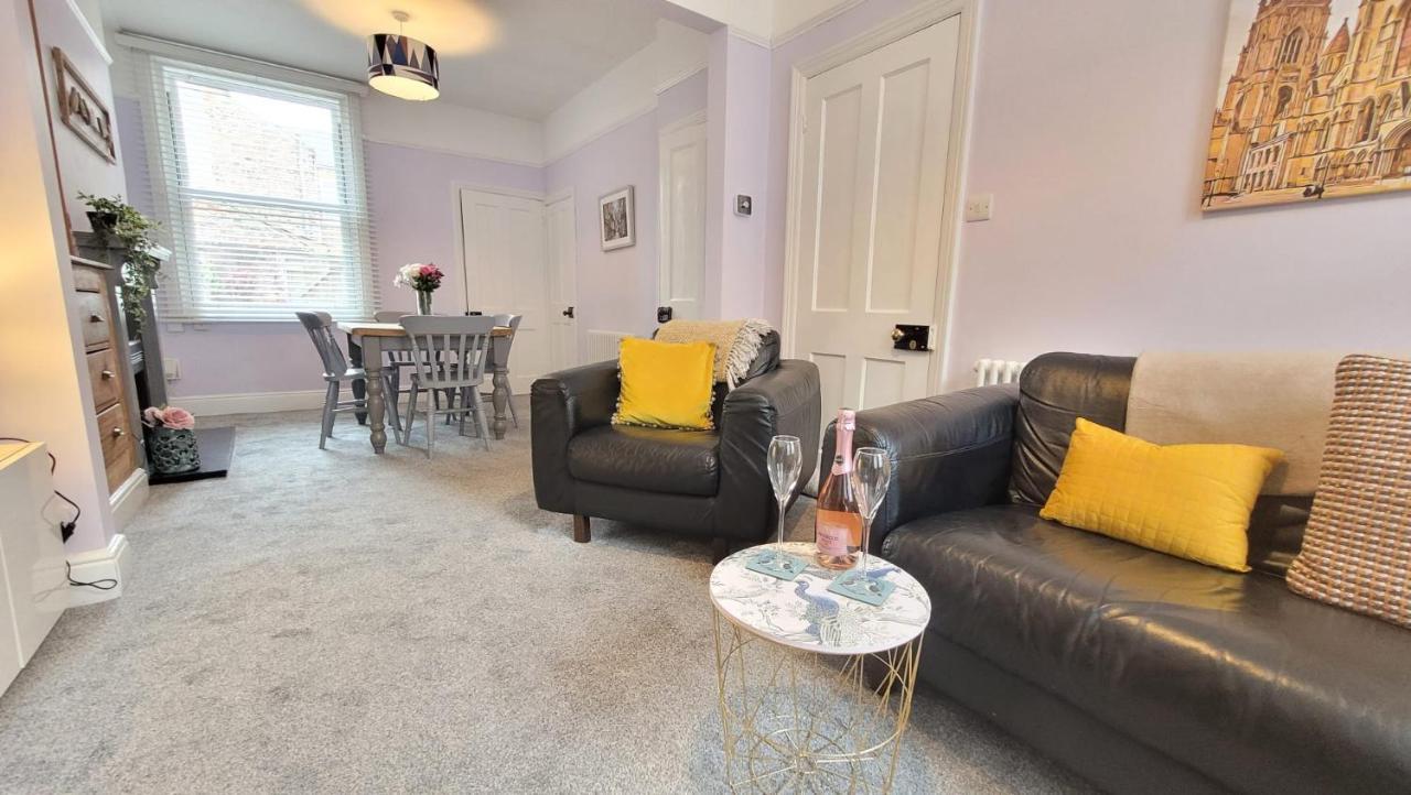 Hartoft St - 2 Bed Near River 约克 外观 照片
