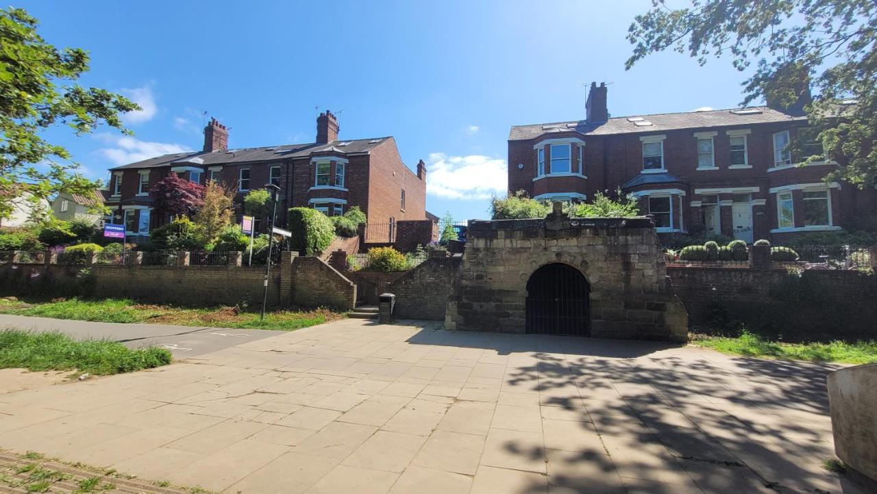 Hartoft St - 2 Bed Near River 约克 外观 照片